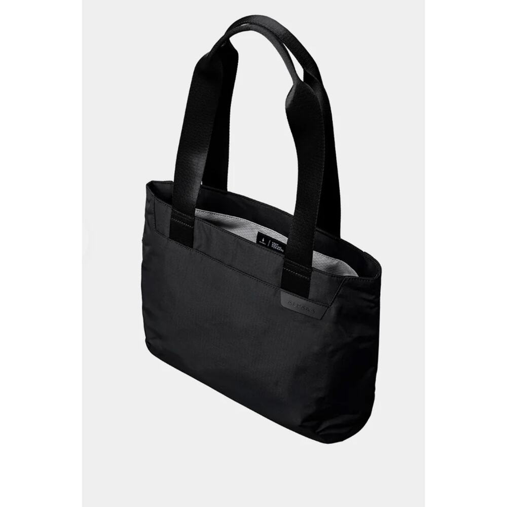 Alpaka Elements Tote Axoflux 219D Small Black/Gray NWT